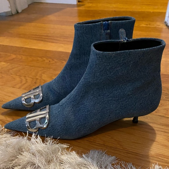 Balenciaga Shoes - Balenciaga Knife Booties